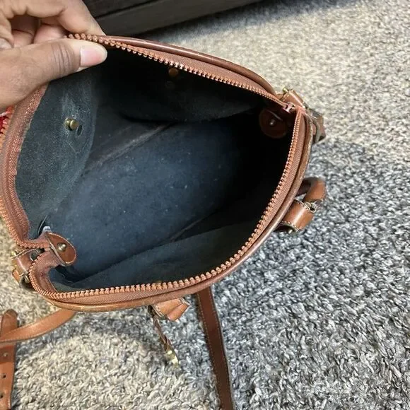 Dooney & Bourke Norfolk Crossbody Bag Handbag Purse Vintage Black Brown Leather - Picture 10 of 12